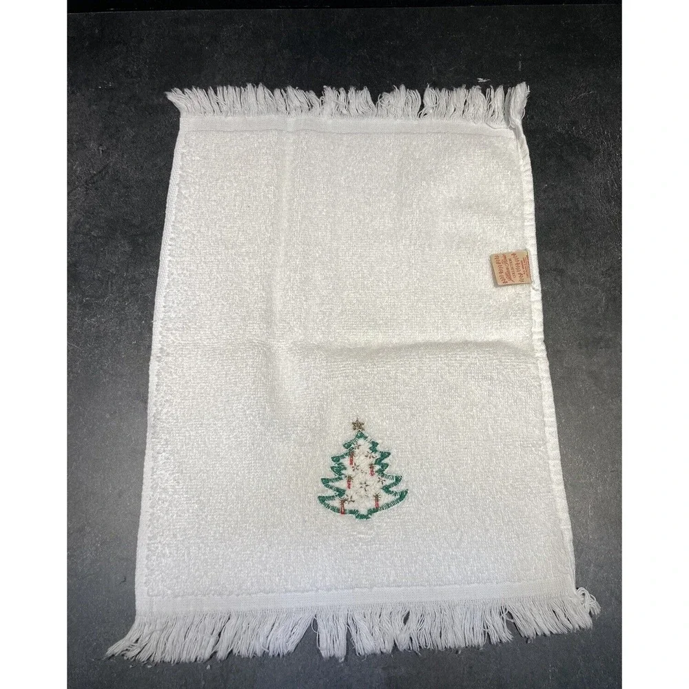 2 Pc Embroidered Christmas Tree Hand Towel Set 1 Hand Towel/1 Fingertip Towel